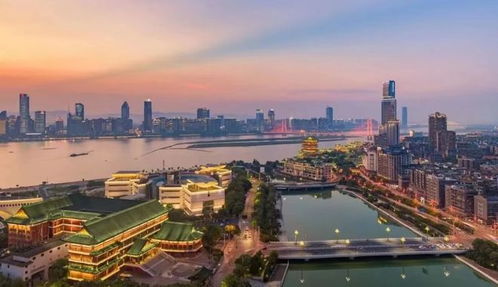 滕王高閣臨江渚 江西南昌滕王閣散記